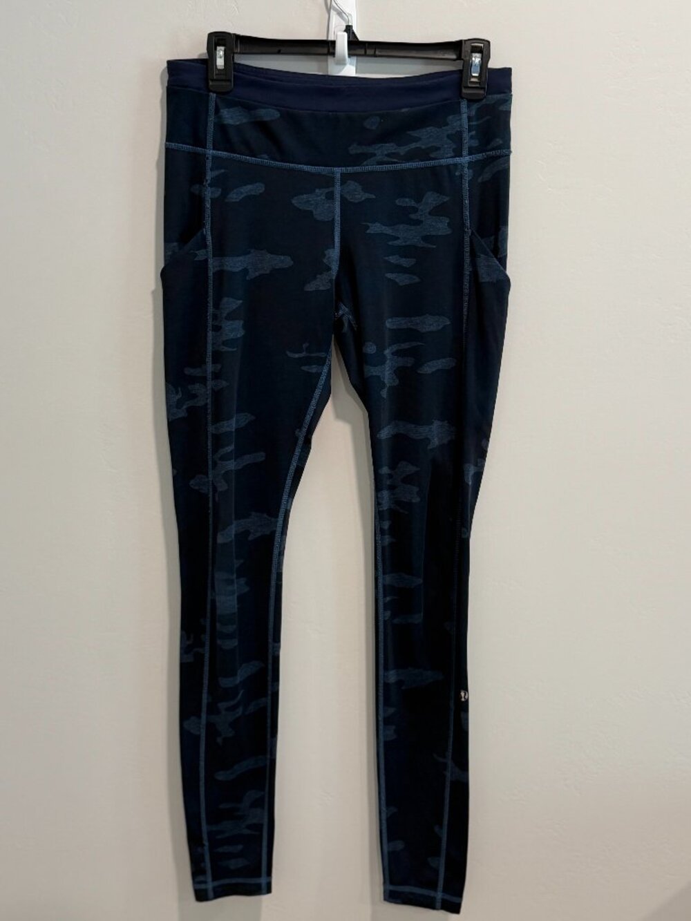 Lululemon Wunder Train Nulux Hi-Rise Tight 30" Screen Blue Camo - Size 8 Pockets